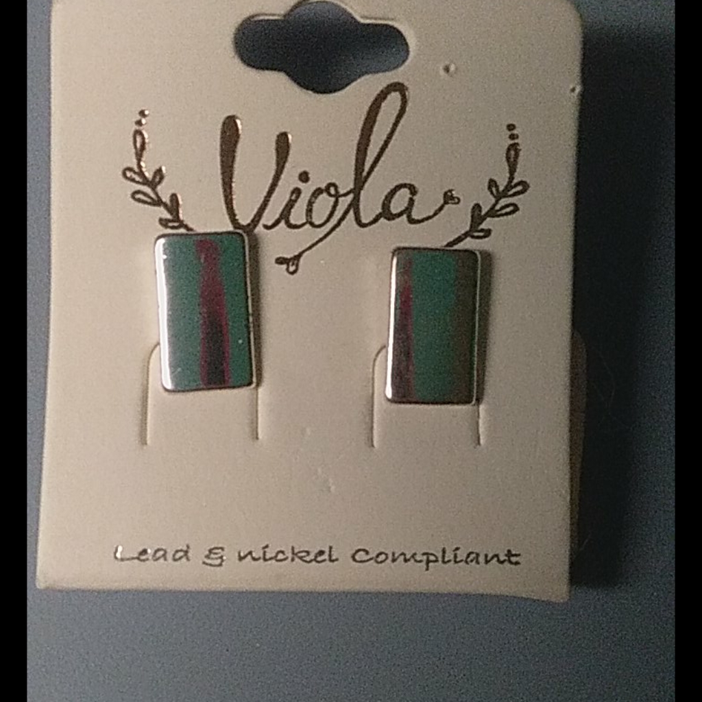 Viola Earrings 5$